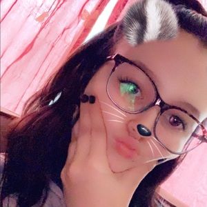 Meet your Posher, Kaitlinn